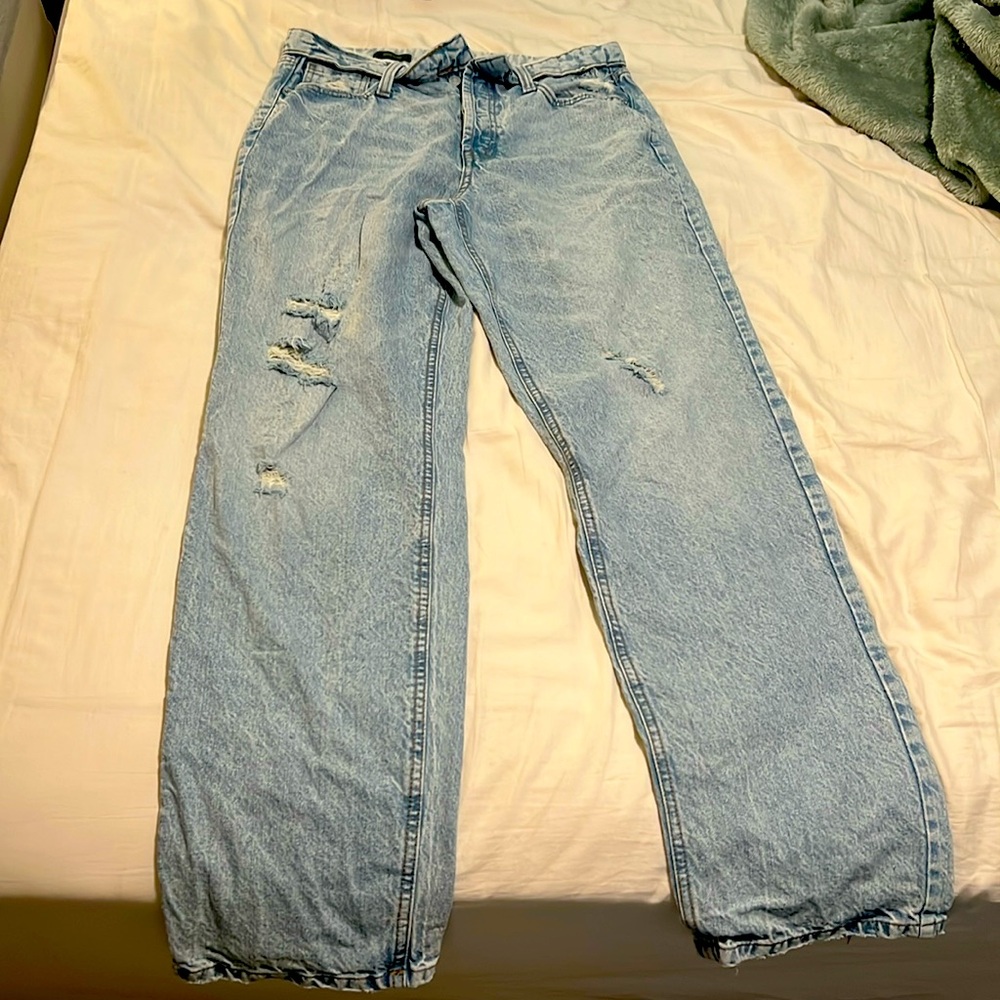 Wild fable size 10 high rise straight jeans (worn 2/3 times)